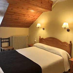 Hotel Juan Canejan, Les